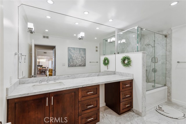 2 Bed Home for Sale in Sherman Oaks, California