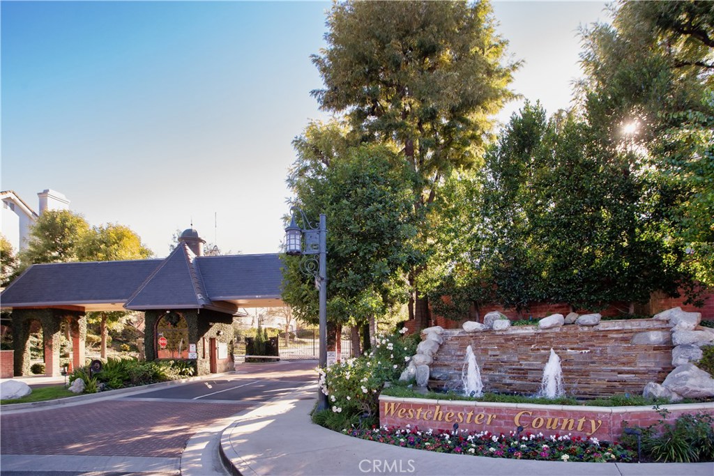 Photo of 4538 WESTCHESTER DRIVE, Woodland Hills, CA 91364