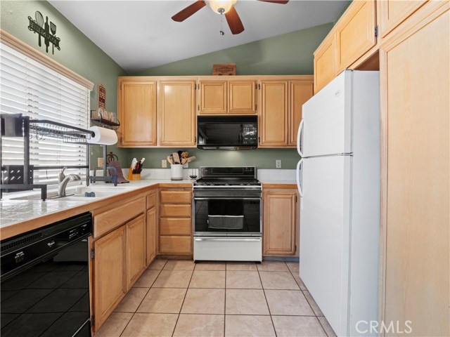 2 Bed Home for Sale in Saugus, California