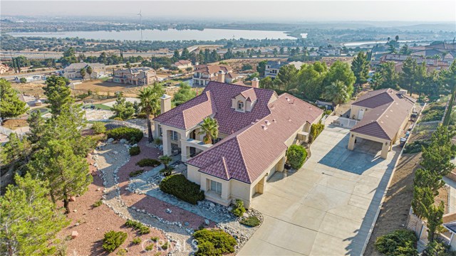 6 Bed Home for Sale in Palmdale, California