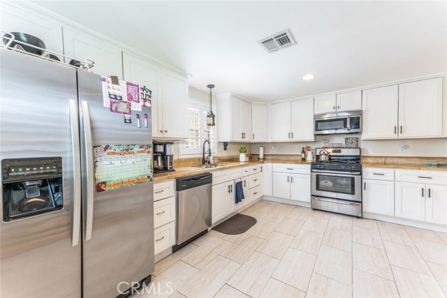 3 Bed Home for Sale in San Fernando, California