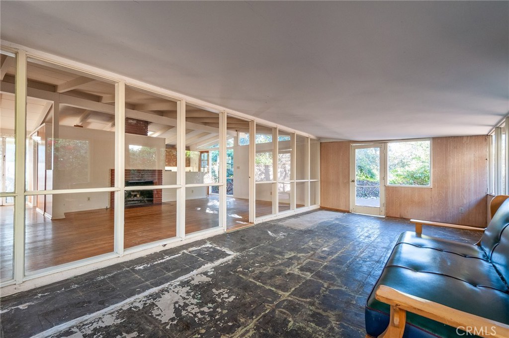 Photo for 9743 PALI Avenue, Tujunga, CA 91042 - Listing #SR-19267232 9743 PALI Avenue, Tujunga, CA 91042