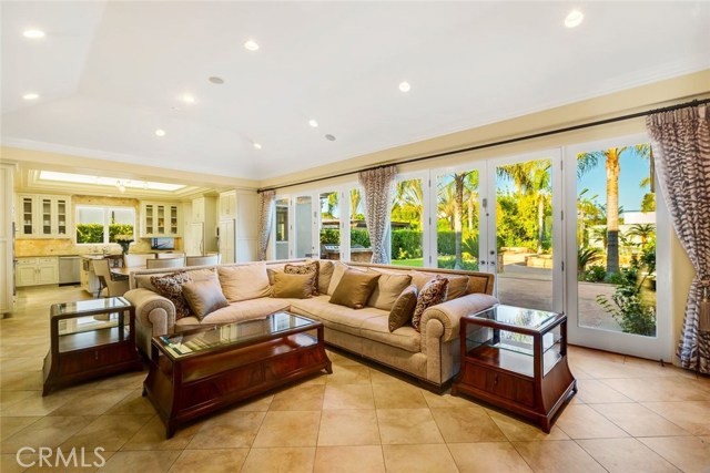 6 Bed Home for Sale in Sherman Oaks, California