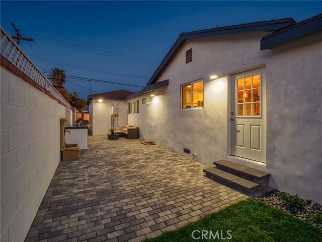 4 Bed Home for Sale in Los Angeles, California