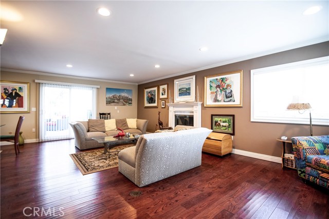 Photo of 6055 Maury Avenue, Woodland Hills, CA 91367