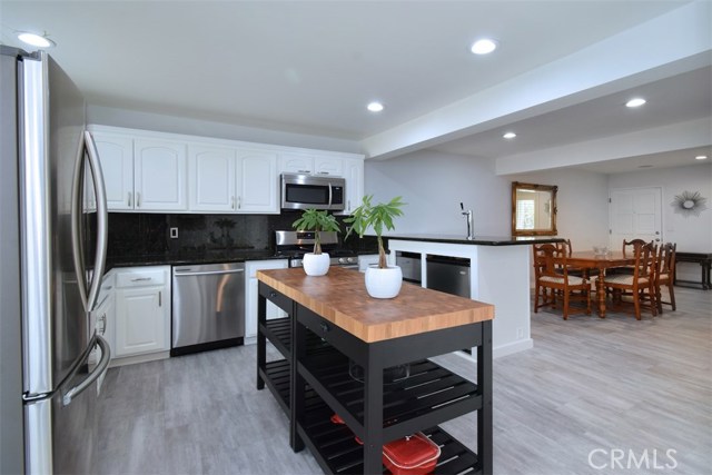 3 Bed Home for Sale in Sherman Oaks, California