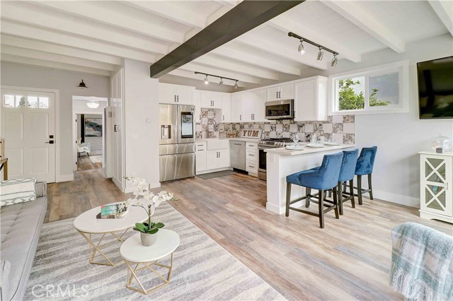 1202 20th Place, Hermosa Beach, California 90254, 2 Bedrooms Bedrooms, ,1 BathroomBathrooms,Residential,Sold,20th,SR19185438
