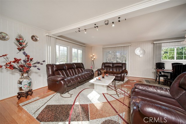 2 Bed Home for Sale in Studio City, California