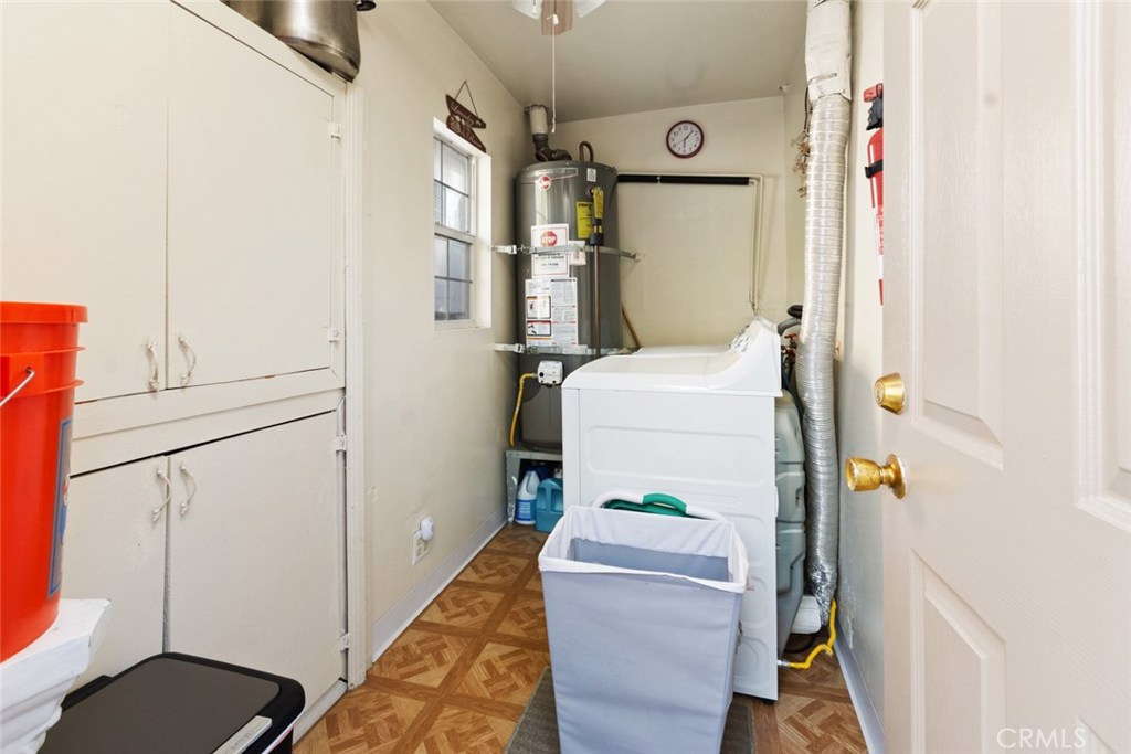 Photo for 10446 COMMERCE Avenue, Tujunga, CA 91042 - Listing #SR-19264417 10446 COMMERCE Avenue, Tujunga, CA 91042