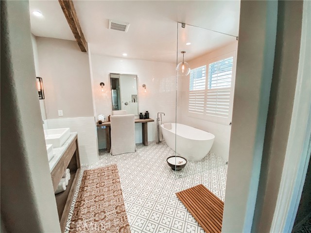 3 Bed Home for Sale in Saugus, California