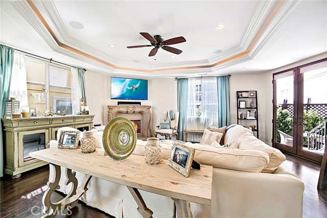 237 Irena Avenue, Redondo Beach, California 90277, 4 Bedrooms Bedrooms, ,3 BathroomsBathrooms,Residential,Sold,Irena,SR17073168