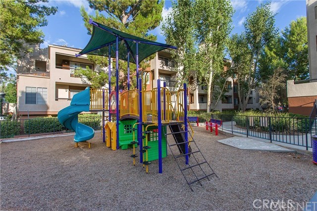 Photo for 5525 Canoga Avenue, 219, Woodland Hills, CA 91367 - Listing #SR-19278251 5525 Canoga Avenue, 219, Woodland Hills, CA 91367