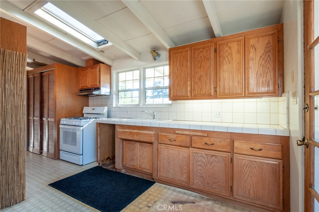 Photo for 9743 PALI Avenue, Tujunga, CA 91042 - Listing #SR-19267232 9743 PALI Avenue, Tujunga, CA 91042