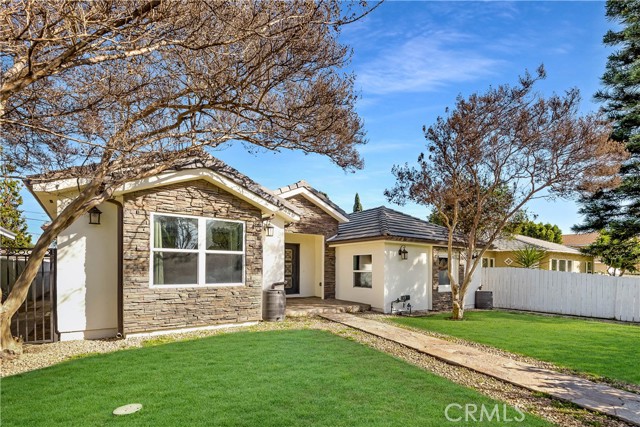 4 Bed Home for Sale in Sherman Oaks, California