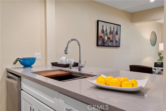 2 Bed Home for Sale in Sherman Oaks, California