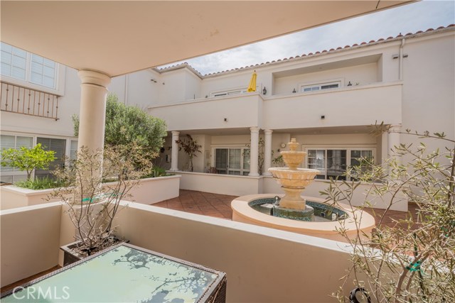 851 N San Vicente Boulevard 125