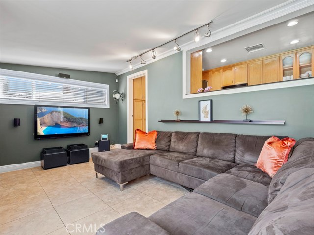 4 Bed Home for Sale in Sherman Oaks, California