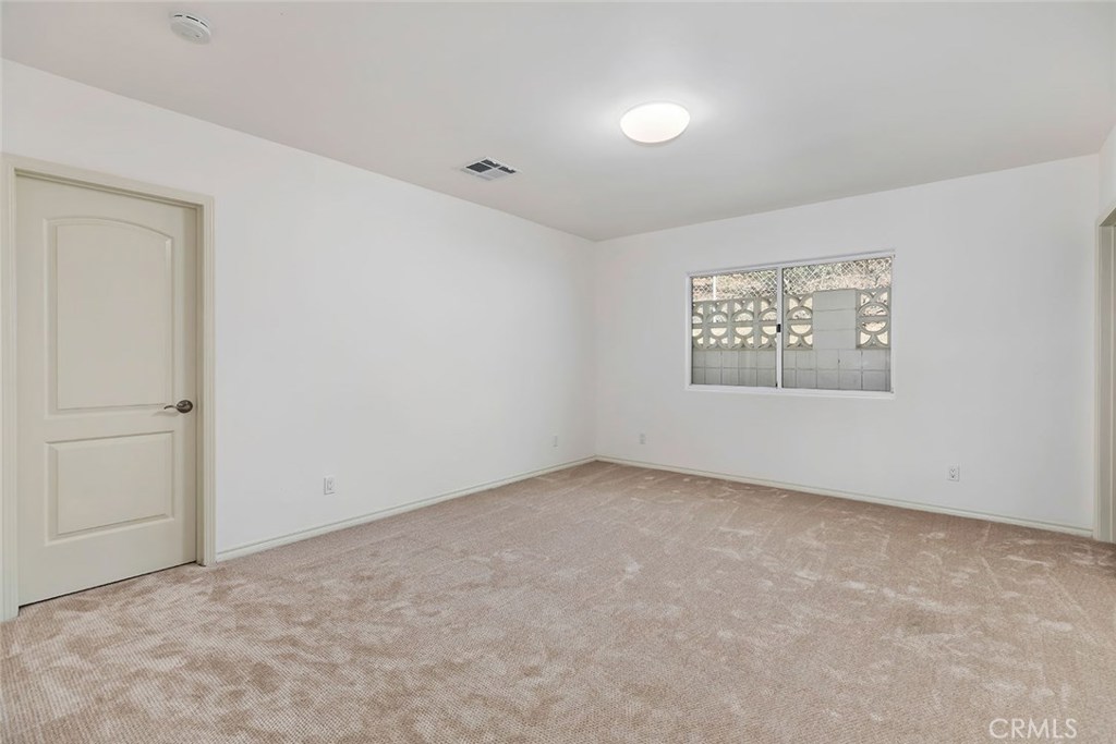 Photo for 648 ROBIN GLEN Drive, Glendale, CA 91202 - Listing #SR-19227329 648 ROBIN GLEN Drive, Glendale, CA 91202
