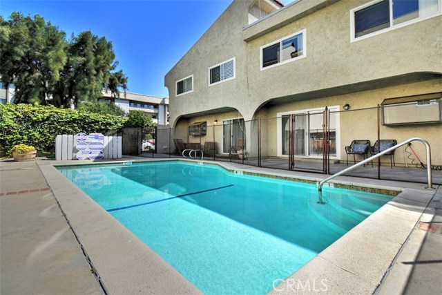 3 Bed Home for Sale in Sherman Oaks, California