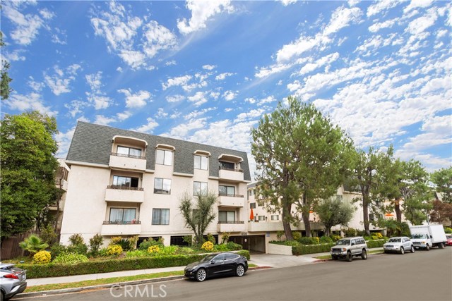 1 Bed Home for Sale in Sherman Oaks, California