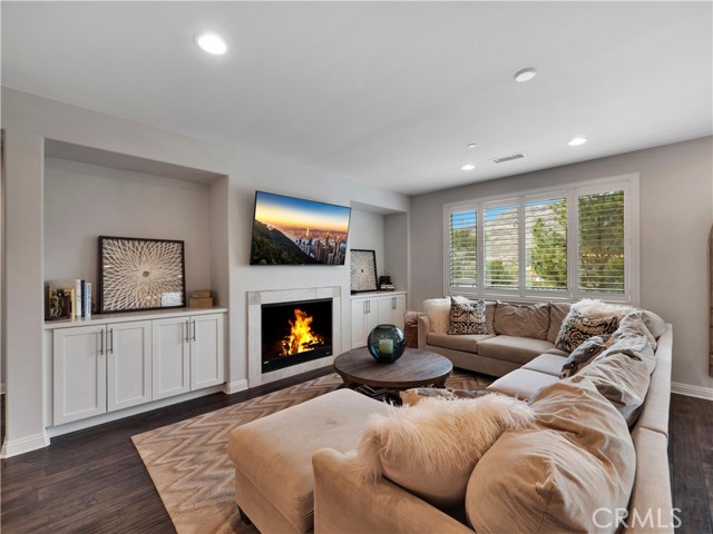 4 Bed Home for Sale in Thousand Oaks, California