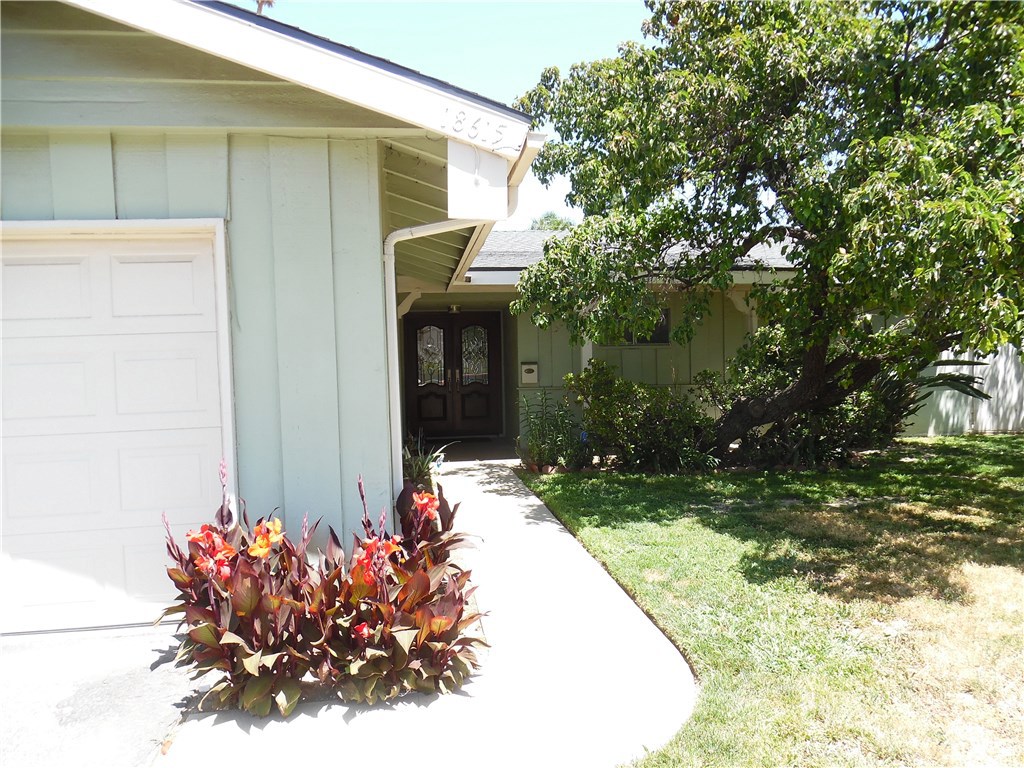 Photo of 18615 Community Street, Northridge, CA 91324