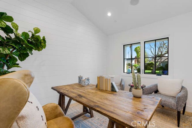 3 Bed Home for Sale in Sherman Oaks, California