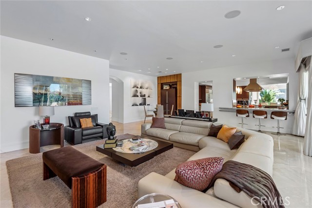 6 Bed Home for Sale in Calabasas, California