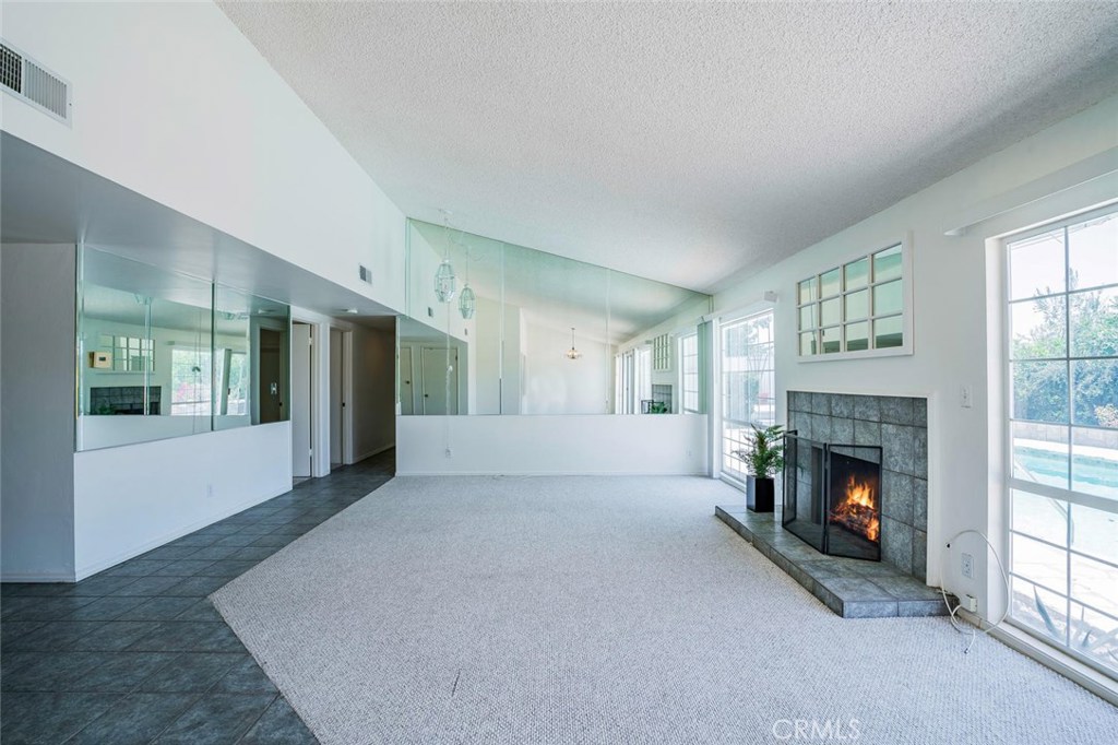 Photo for 5545 Ostin Avenue, Woodland Hills, CA 91367 - Listing #SR-19232071 5545 Ostin Avenue, Woodland Hills, CA 91367
