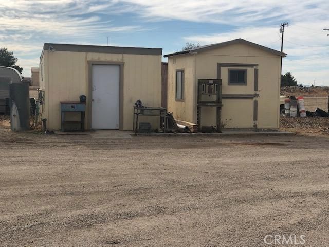 3 Bed Home for Sale in Mojave, California