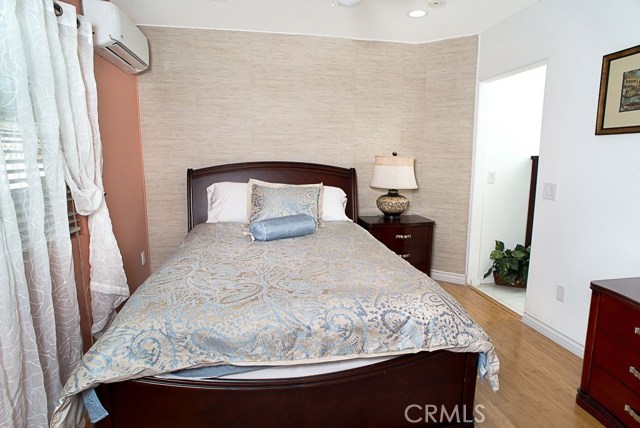 4 Bed Home for Sale in Encino, California