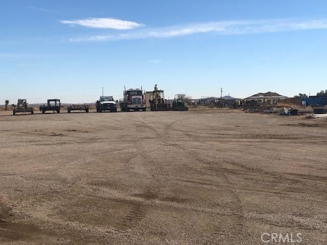 3 Bed Home for Sale in Mojave, California