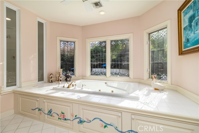 5 Bed Home for Sale in Sherman Oaks, California