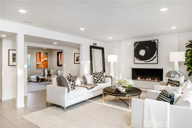 4 Bed Home for Sale in Studio City, California