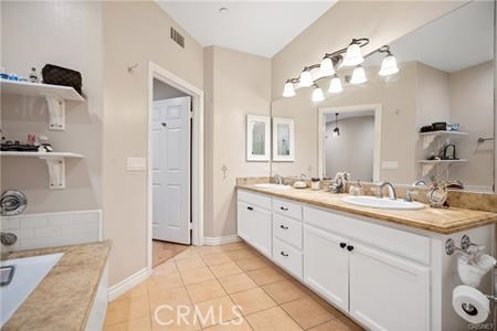 2 Bed Home for Sale in Studio City, California