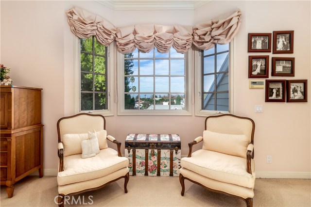 5 Bed Home for Sale in Sherman Oaks, California