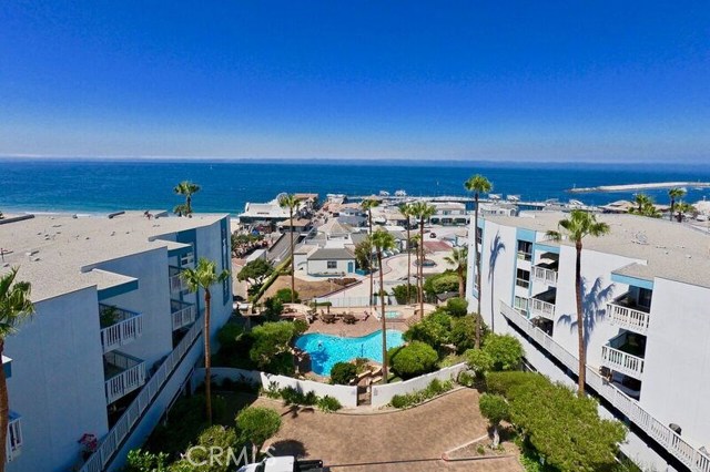 610 The Village, Redondo Beach, California 90277, 1 Bedroom Bedrooms, ,1 BathroomBathrooms,Residential,Sold,The Village,SR18190563