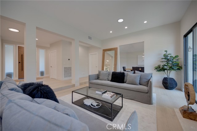 3 Bed Home for Sale in Encino, California