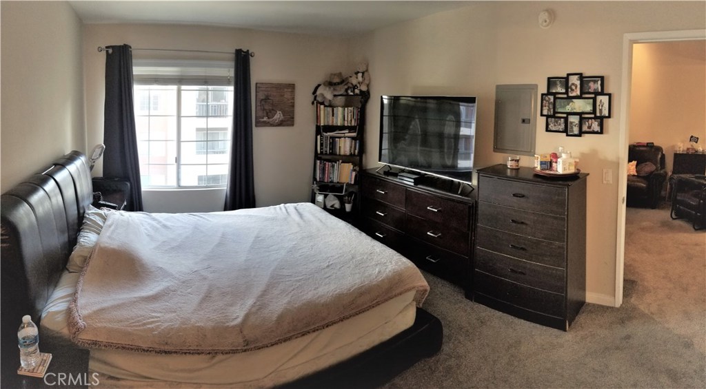 Photo for 21500 BURBANK Boulevard, 305, Woodland Hills, CA 91367 - Listing #SR-19282412 21500 BURBANK Boulevard, 305, Woodland Hills, CA 91367