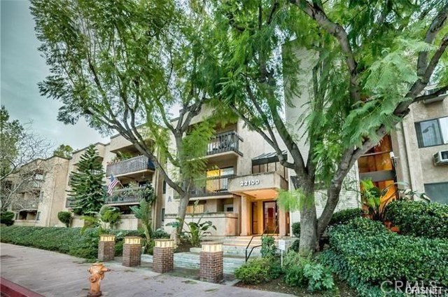 Photo of 22100 Burbank Boulevard #306A, Woodland Hills, CA 91367