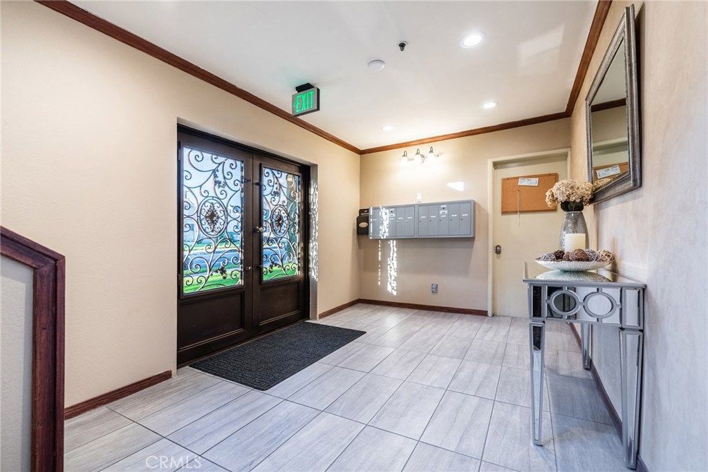 Photo for 1020 DAVIS Avenue, 105, Glendale, CA 91201 - Listing #SR-19270214 1020 DAVIS Avenue, 105, Glendale, CA 91201