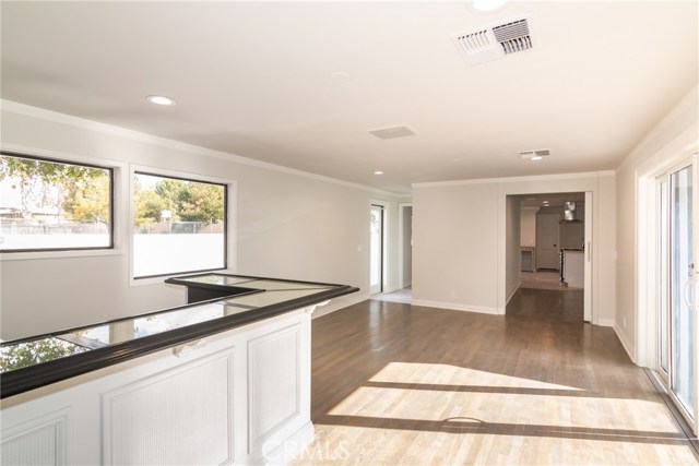 4 Bed Home for Sale in Van Nuys, California