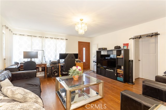3 Bed Home for Sale in Granada Hills, California
