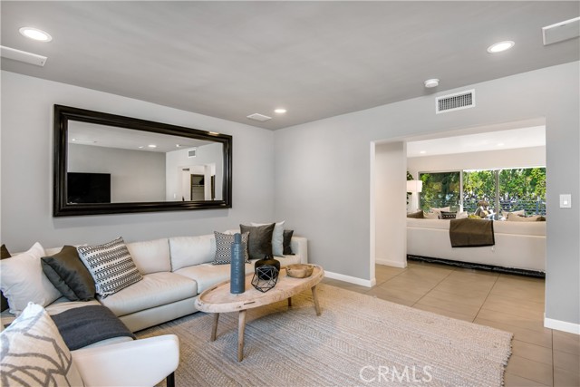 4 Bed Home for Sale in Studio City, California