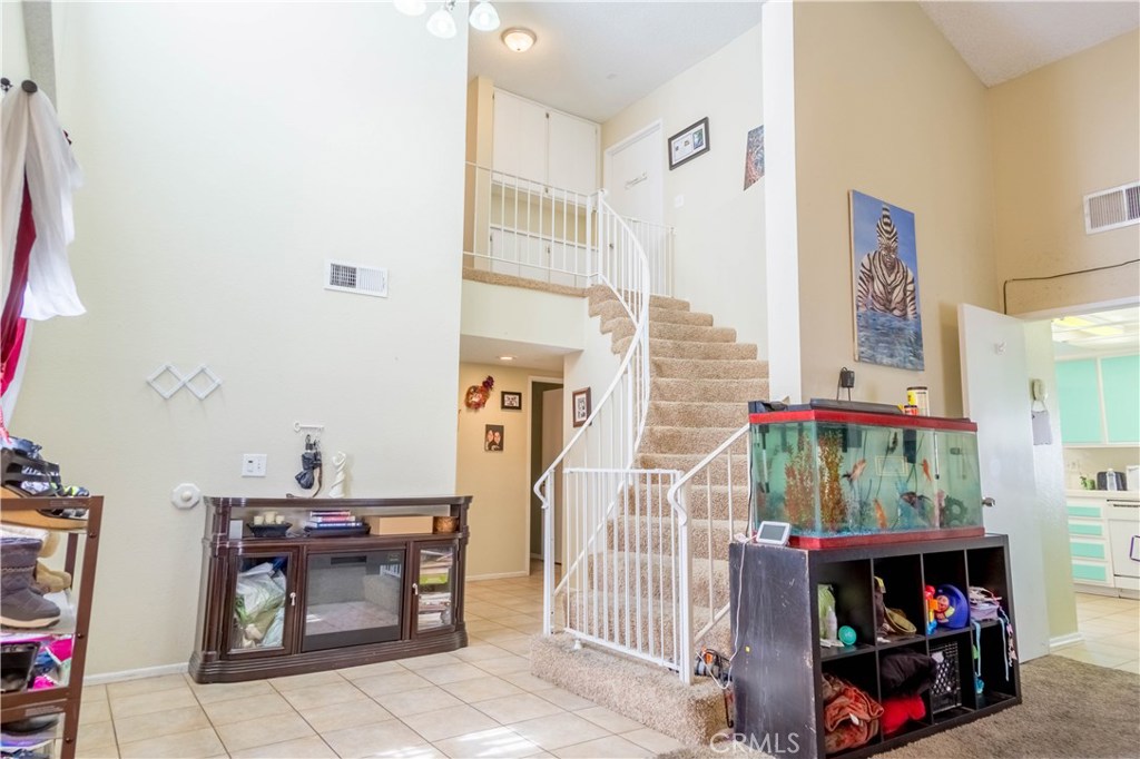 44934 11TH Street E