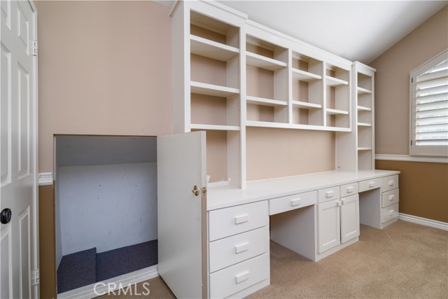 4 Bed Home for Sale in Calabasas, California