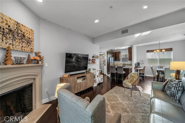 2 Bed Home for Sale in Studio City, California