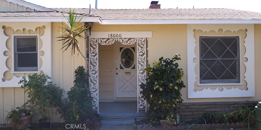 Photo for 18000 VANOWEN Street, Reseda, CA 91335 - Listing #SR-19217709 18000 VANOWEN Street, Reseda, CA 91335