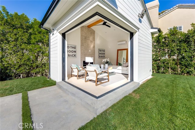 5 Bed Home for Sale in Encino, California