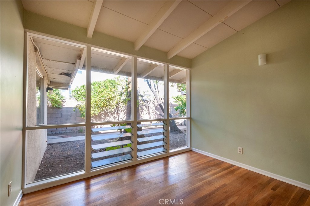 Photo for 9743 PALI Avenue, Tujunga, CA 91042 - Listing #SR-19267232 9743 PALI Avenue, Tujunga, CA 91042